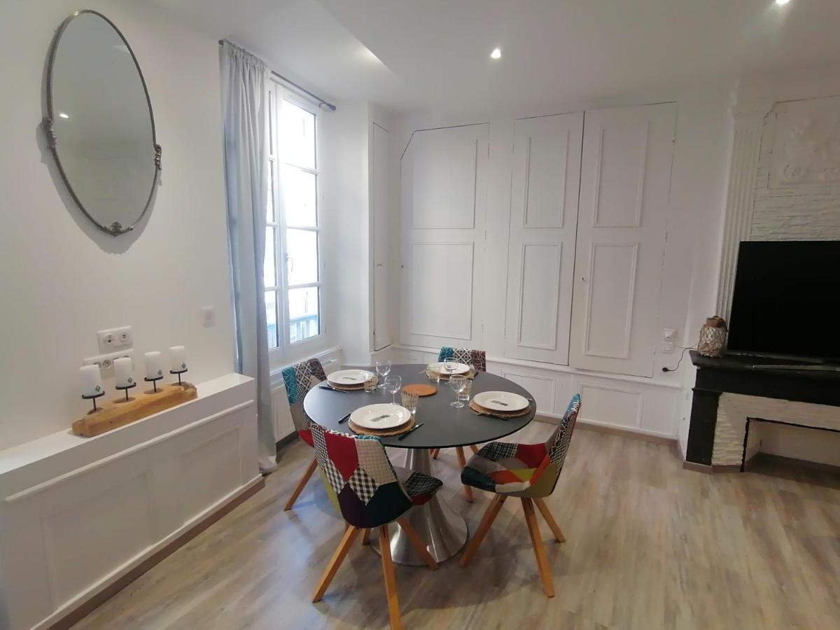 Appartement F2 Dans Le Centre Historique Le Puy-en-Velay Exterior foto